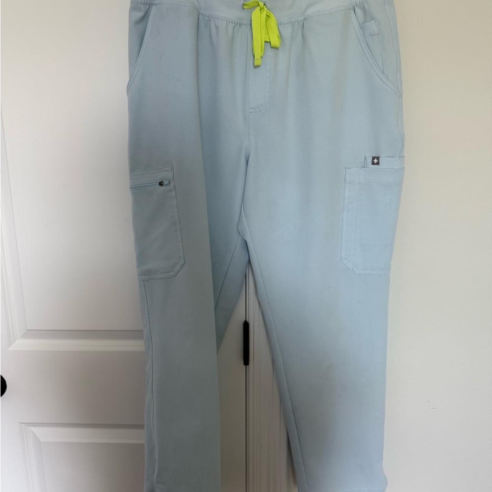 Figs High waisted yola skinny scrub pants